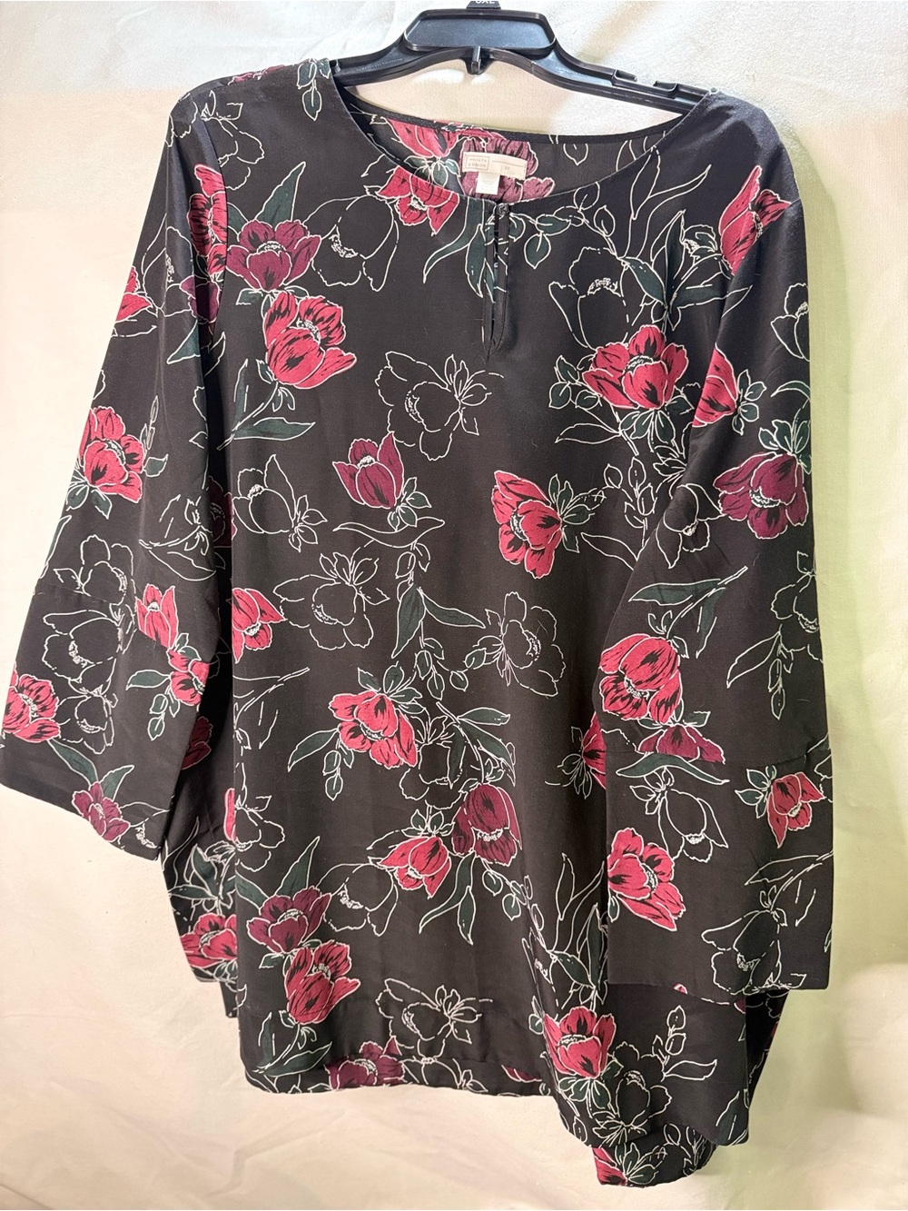 14th & Union Black Tunic with Pink Floral Print